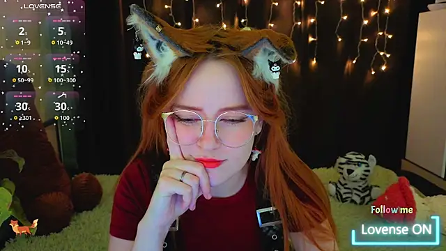 LittleFoxHole online show from 12.22.25