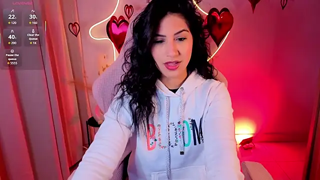 chloebum  online show from 02.16.26