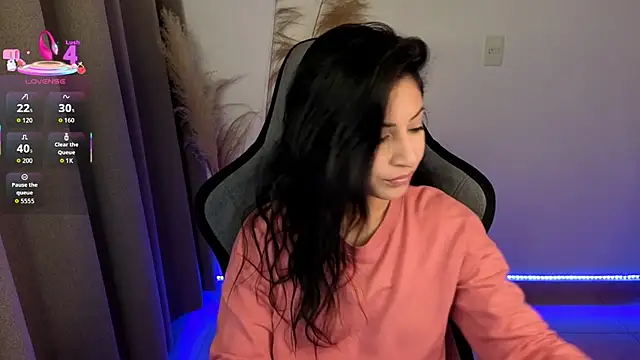 chloebum  online show from 05.13.26