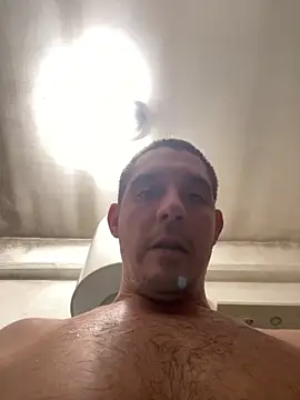 Snapshot of marcoboss chatting on 12.19.25 marcoboss online show from 12.19.25