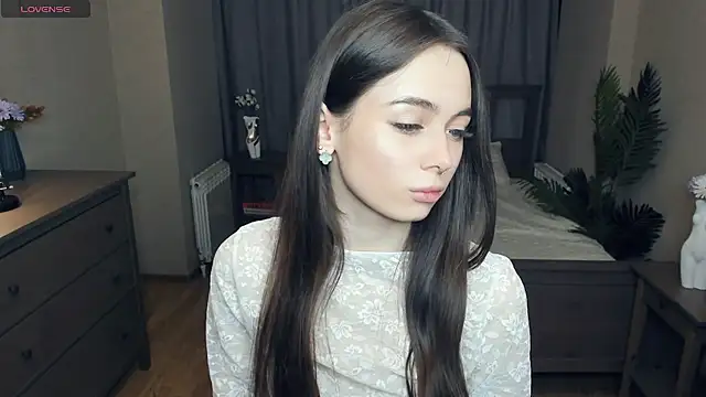 YvonneRobes online show from 02.23.26