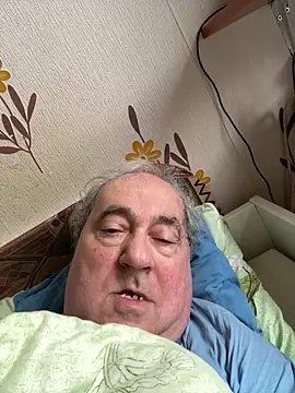 Snapshot of csikar chatting on 02.14.26 csikar online show from 02.14.26