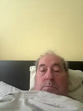 Snapshot of csikar chatting on 06.24.26 csikar online show from 06.24.26