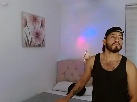 Snapshot of BOYSXL24 chatting on 01.12.26 BOYSXL24 online show from 01.12.26