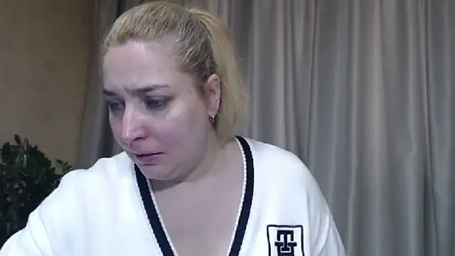 sweetpussy13 online show from 02.20.26