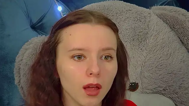 ArinaKubrick online show from 12.16.25