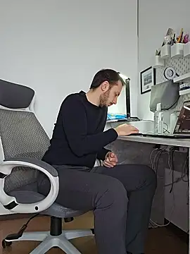 Lovebackground online show from 02.27.26