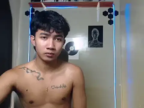 Snapshot of Ur_hottestjonny chatting on 07.23.26 Ur hottestjonny online show from 07.23.26