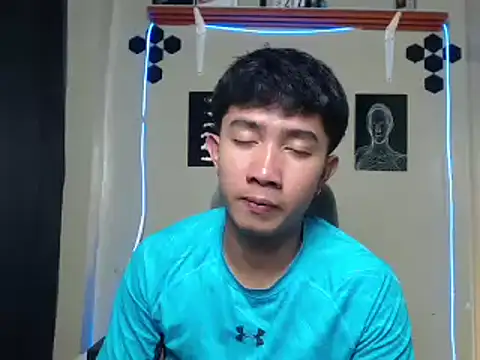 Snapshot of Ur_hottestjonny chatting on 07.28.26 Ur hottestjonny online show from 07.28.26