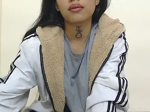 Cristina love69 online show from 12.19.25