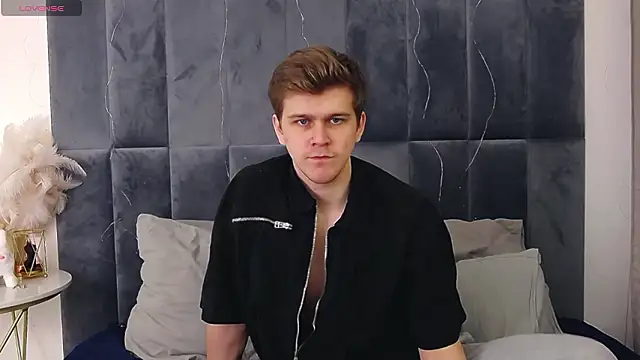 Snapshot of NickJohnas chatting on 02.01.26 NickJohnas online show from 02.01.26