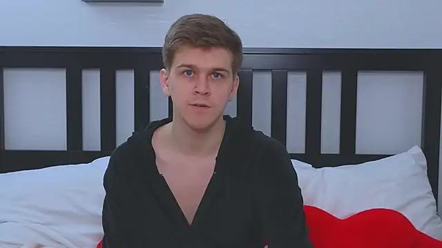 Snapshot of NickJohnas chatting on 02.11.26 NickJohnas online show from 02.11.26