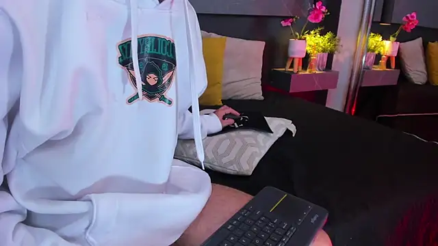 Snapshot of arcangel_harris chatting on 02.21.26 arcangel harris online show from 02.21.26