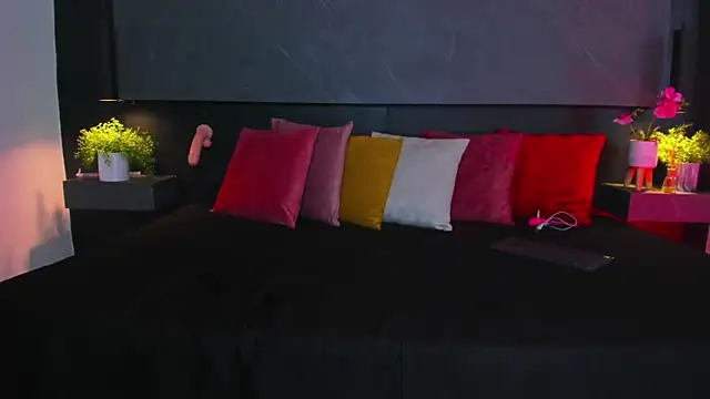 Snapshot of arcangel_harris chatting on 02.21.26 arcangel harris online show from 02.21.26