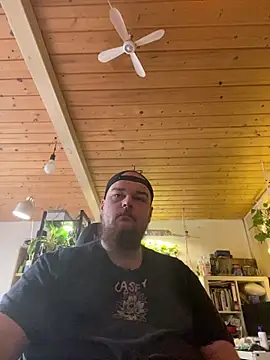 YoursxTruly online show from 02.12.26