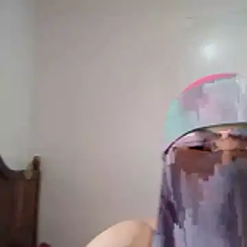 Snapshot of katiyvy chatting on 02.18.26 katiyvy online show from 02.18.26