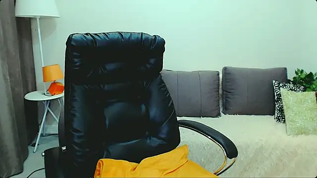 Hanna--Sweet online show from 03.21.26