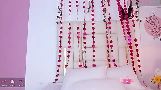 Snapshot of Silvanna-Casstro chatting on 01.13.26 Silvanna-Casstro online show from 01.13.26