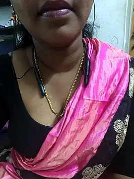 Snapshot of pattupattuma27 chatting on 02.01.26 pattupattuma27 online show from 02.01.26