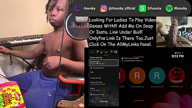 Snapshot of YourLittleBoyfriend chatting on 01.12.26 YourLittleBoyfriend online show from 01.12.26