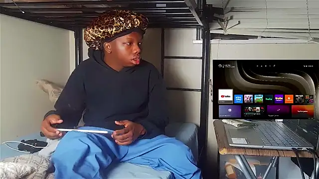 Snapshot of YourLittleBoyfriend chatting on 02.23.26 YourLittleBoyfriend online show from 02.23.26