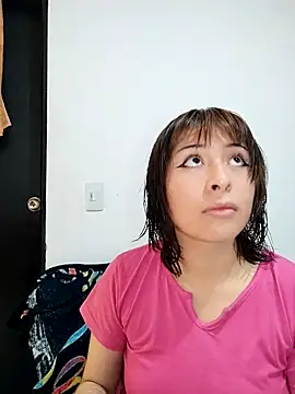 Snapshot of ZarayNero chatting on 02.22.26 ZarayNero online show from 02.22.26