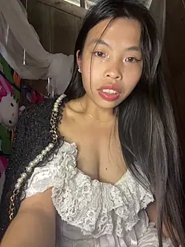 Snapshot of lux-su chatting on 01.19.26 lux-su online show from 01.19.26