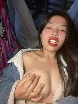 Snapshot of lux-su chatting on 02.23.26 lux-su online show from 02.23.26