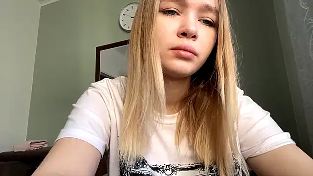 Snapshot of Leifuture chatting on 02.03.26 Leifuture online show from 02.03.26