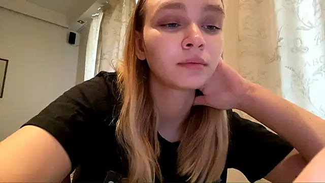 Snapshot of Leifuture chatting on 03.02.26 Leifuture online show from 03.02.26