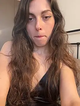 Snapshot of YourSlutQueen chatting on 02.26.26 YourSlutQueen online show from 02.26.26