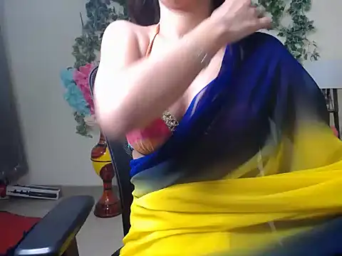 Snapshot of Shy_nivi chatting on 06.16.26 Shy nivi online show from 06.16.26