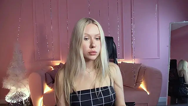 AprilChambers online show from 01.17.26