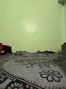 Snapshot of cute_mahi001 chatting on 05.26.26 cute mahi001 online show from 05.26.26