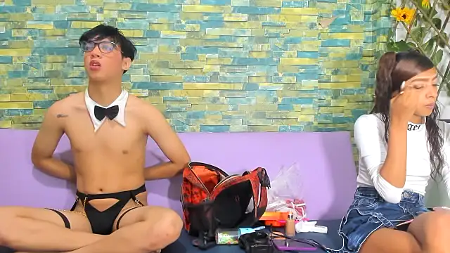 LuxurySteel Girls  online show from 12.22.25