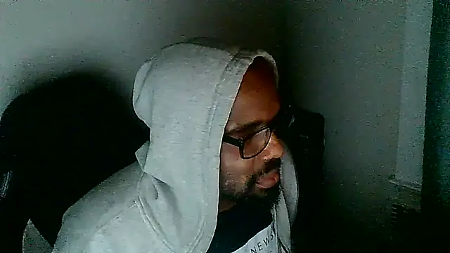 MrUnintentional online show from 12.21.25