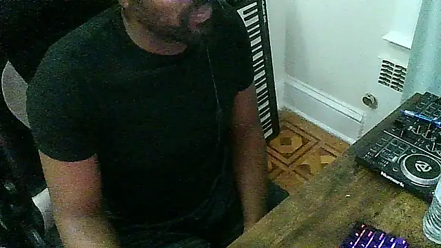 MrUnintentional online show from 01.11.26