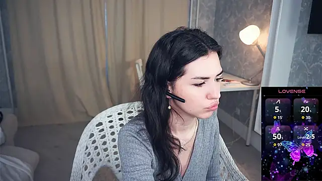 Snapshot of OdetteWitschi chatting on 01.10.26 OdetteWitschi online show from 01.10.26