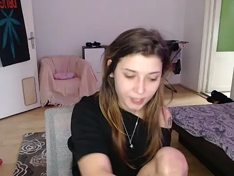 AlienforTwenty online show from 12.23.25