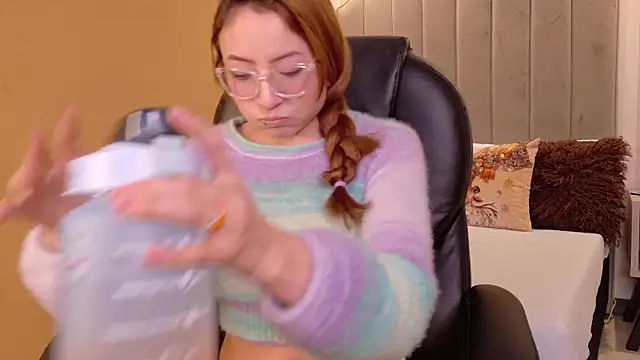 danielamilles online show from 01.10.26