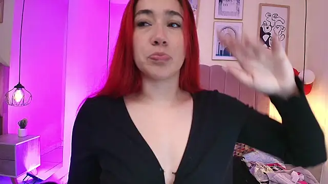 Snapshot of Celestee15_ chatting on 04.21.26 Celestee15 online show from 04.21.26