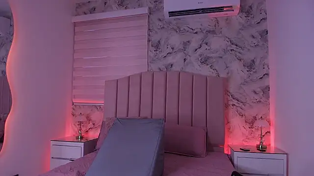 Snapshot of sofia_go_ chatting on 03.13.26 sofia go online show from 03.13.26