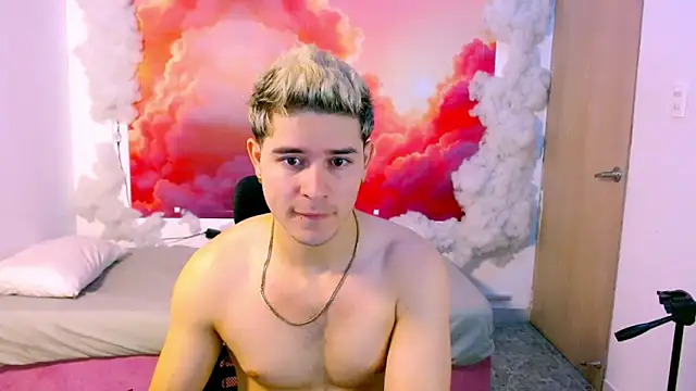 RayanLynxx online show from 12.15.25