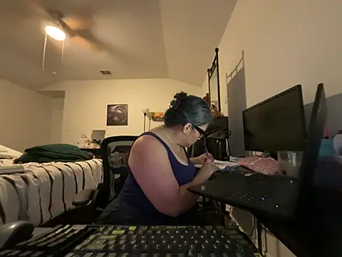 BettyWhispers online show from 06.15.26