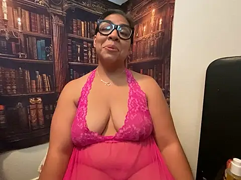 BettyWhispers online show from 08.02.26