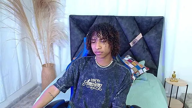 angelll18  online show from 01.06.26