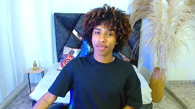 angelll18  online show from 02.11.26