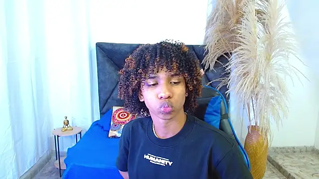 angelll18  online show from 04.20.26