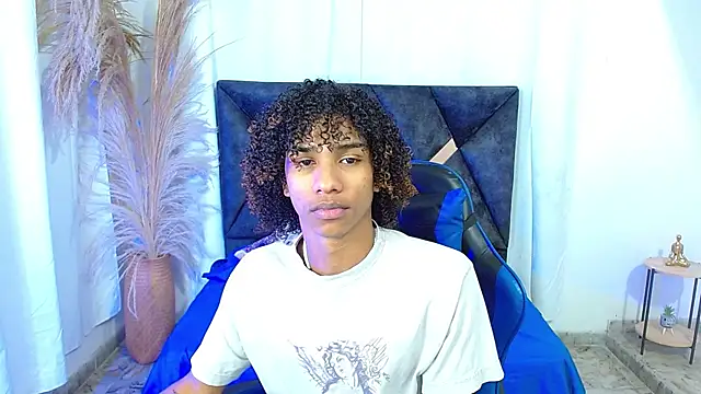 angelll18  online show from 06.09.26