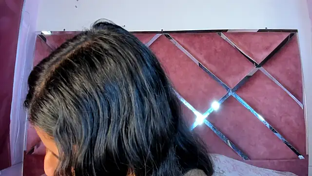 Snapshot of SolTully chatting on 02.25.26 SolTully online show from 02.25.26